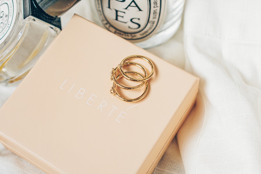 How to Layer Necklaces Like a Stylist: A Simple Guide